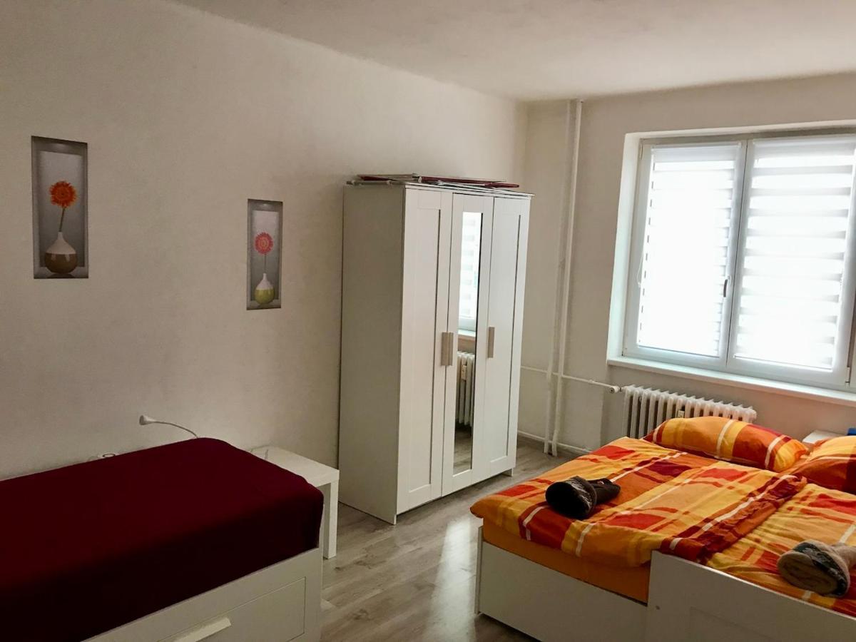 Byt V Blizkosti Centra Klášterec nad Ohří Bagian luar foto